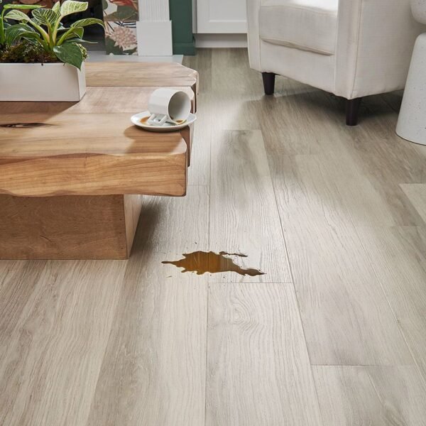 Piso Flotante Melamínico Waterproof Natura Hickory 12mm con manta