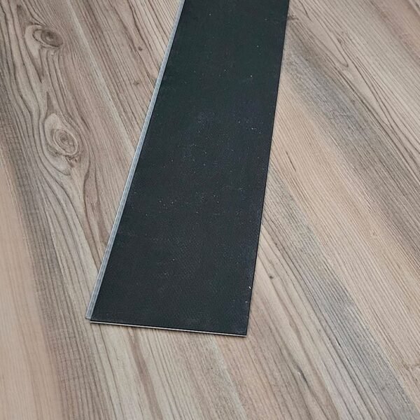 Piso Vinílico SPC Click Countrywide Pine 4,4mm con manta